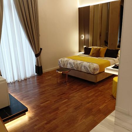 La Lepre Bovio Hotel เนเปิลส์ ภายนอก รูปภาพ