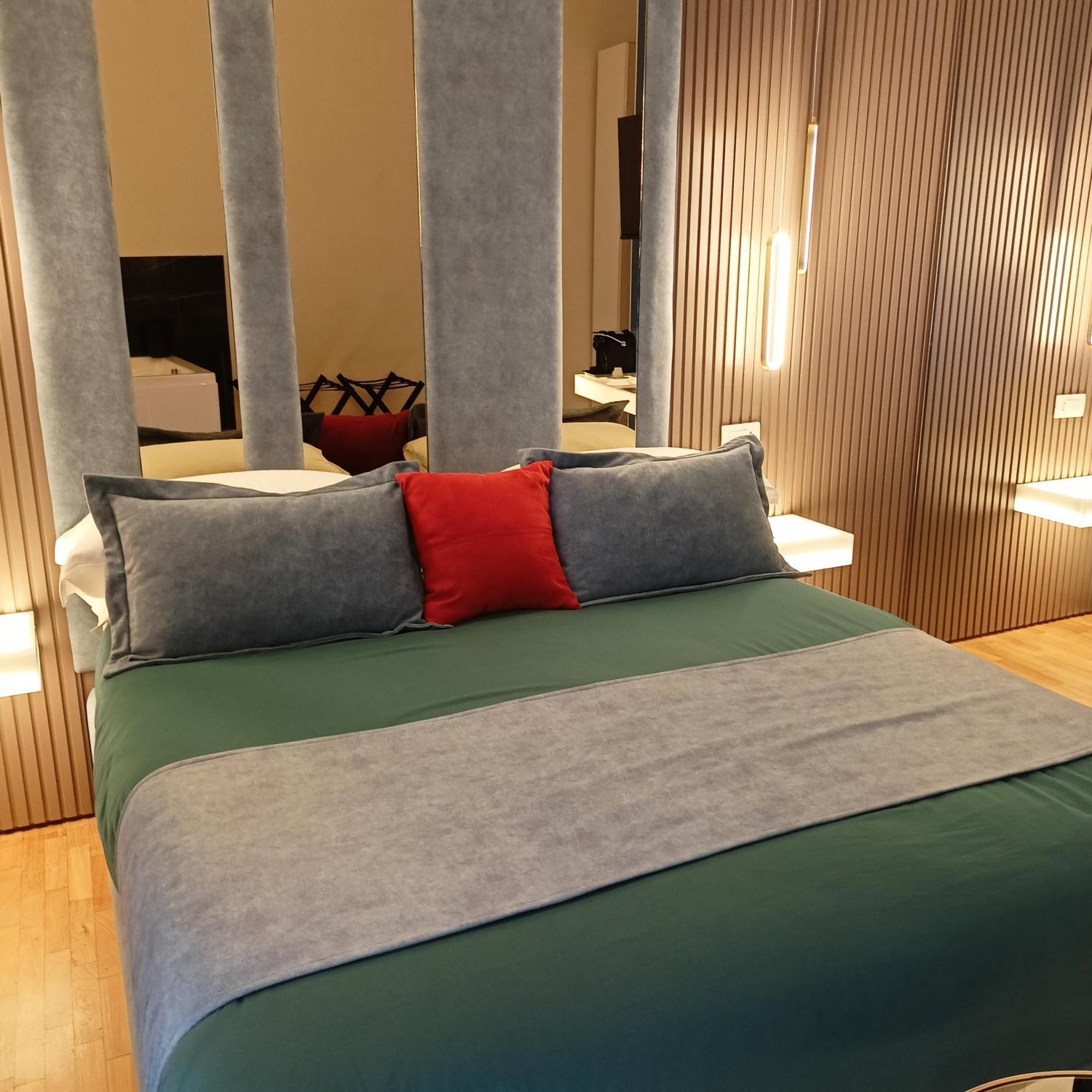 La Lepre Bovio Hotel เนเปิลส์ ภายนอก รูปภาพ