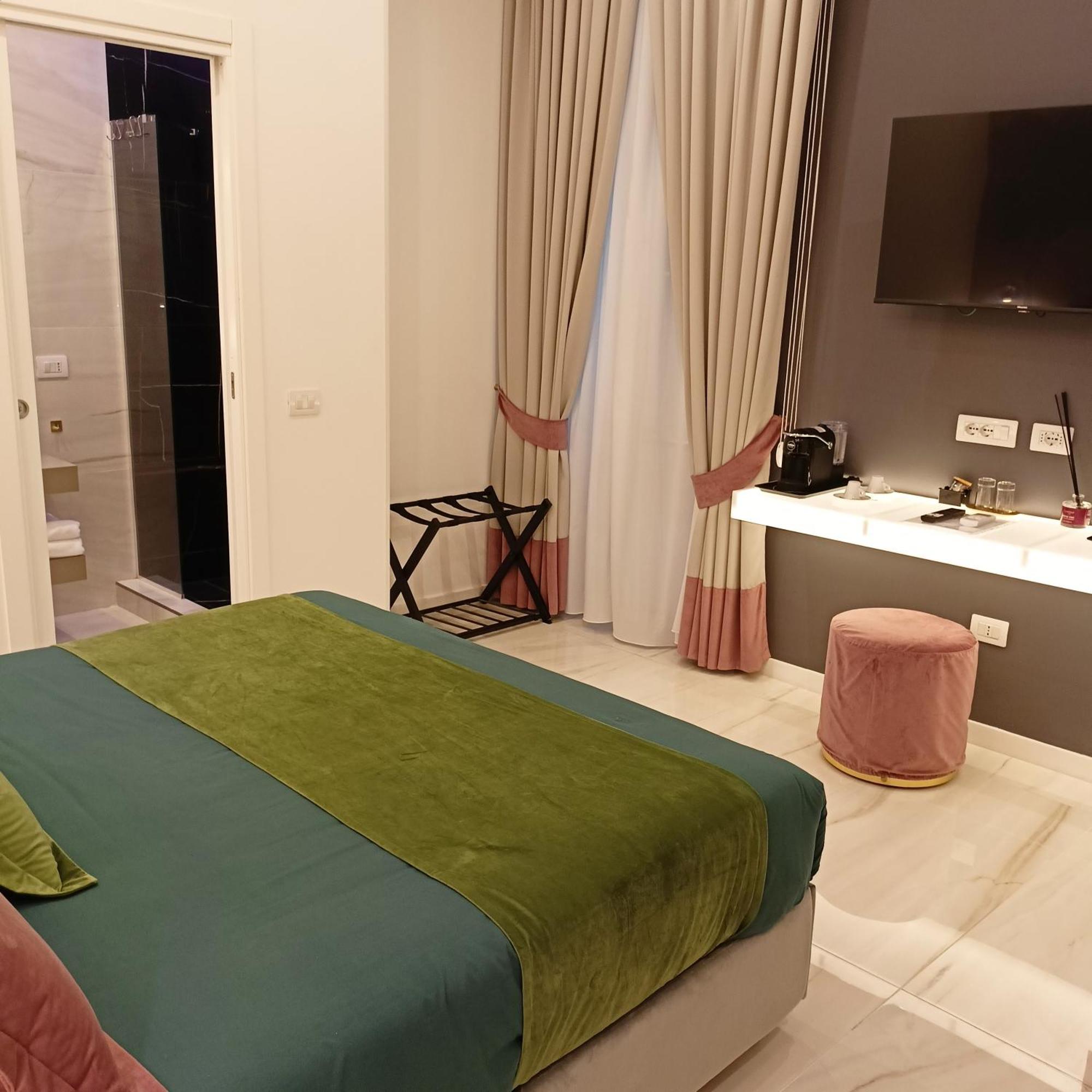 La Lepre Bovio Hotel เนเปิลส์ ภายนอก รูปภาพ