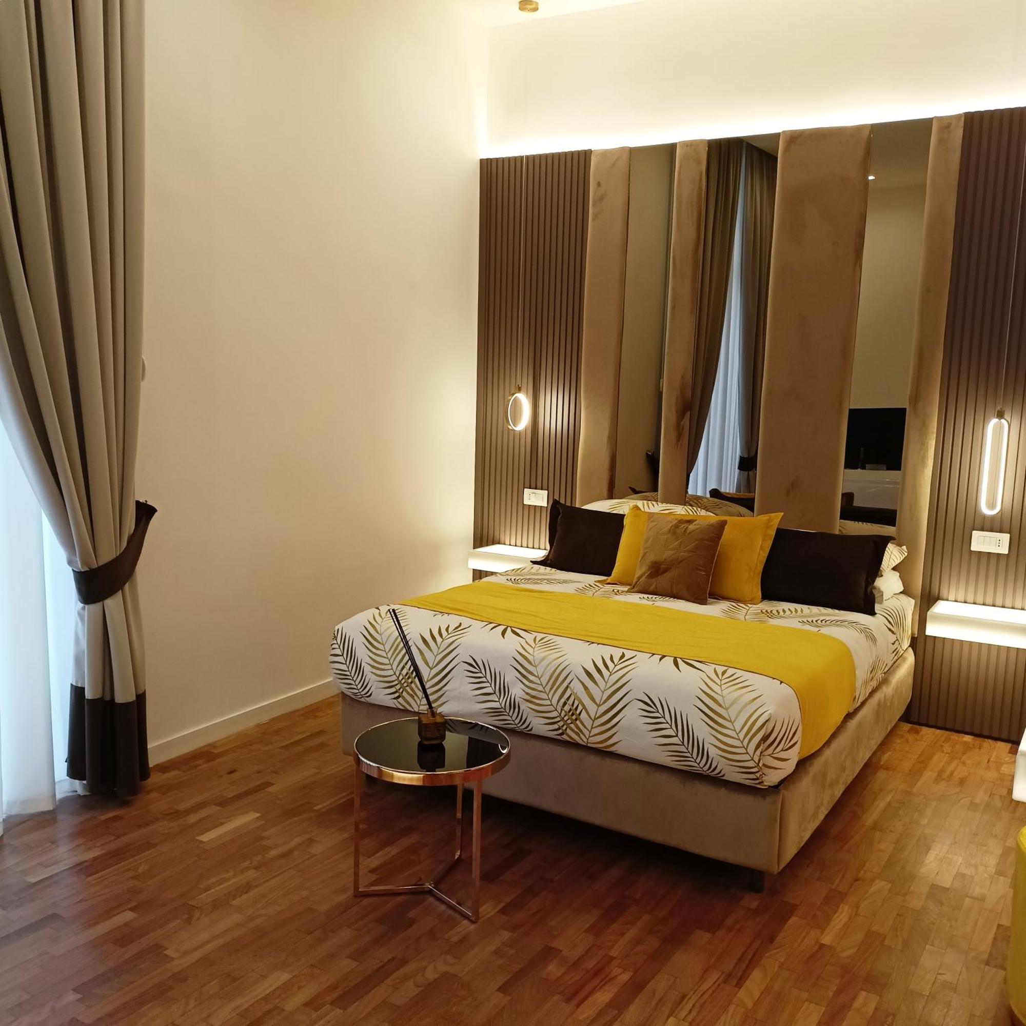 La Lepre Bovio Hotel เนเปิลส์ ภายนอก รูปภาพ