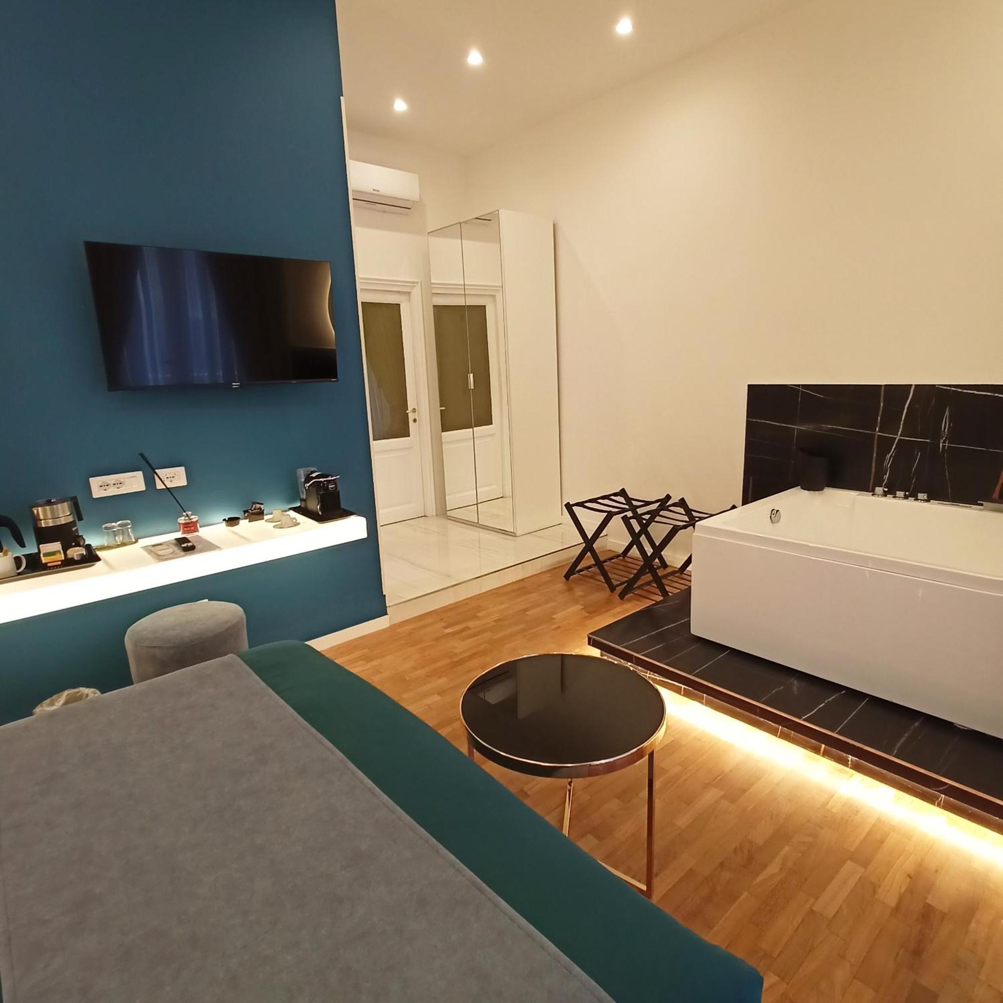 La Lepre Bovio Hotel เนเปิลส์ ภายนอก รูปภาพ