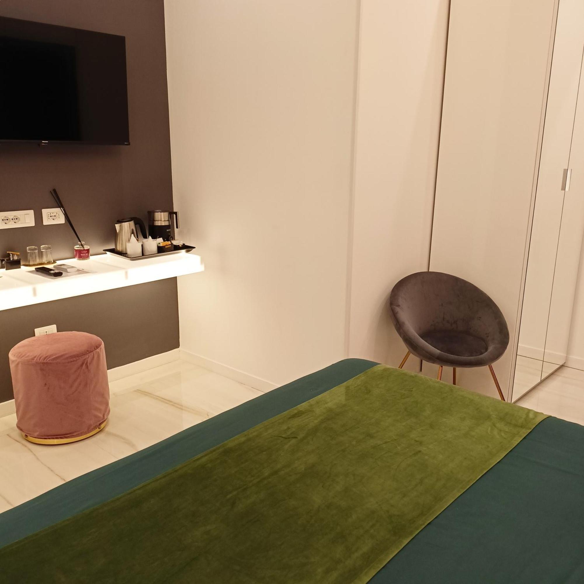 La Lepre Bovio Hotel เนเปิลส์ ภายนอก รูปภาพ
