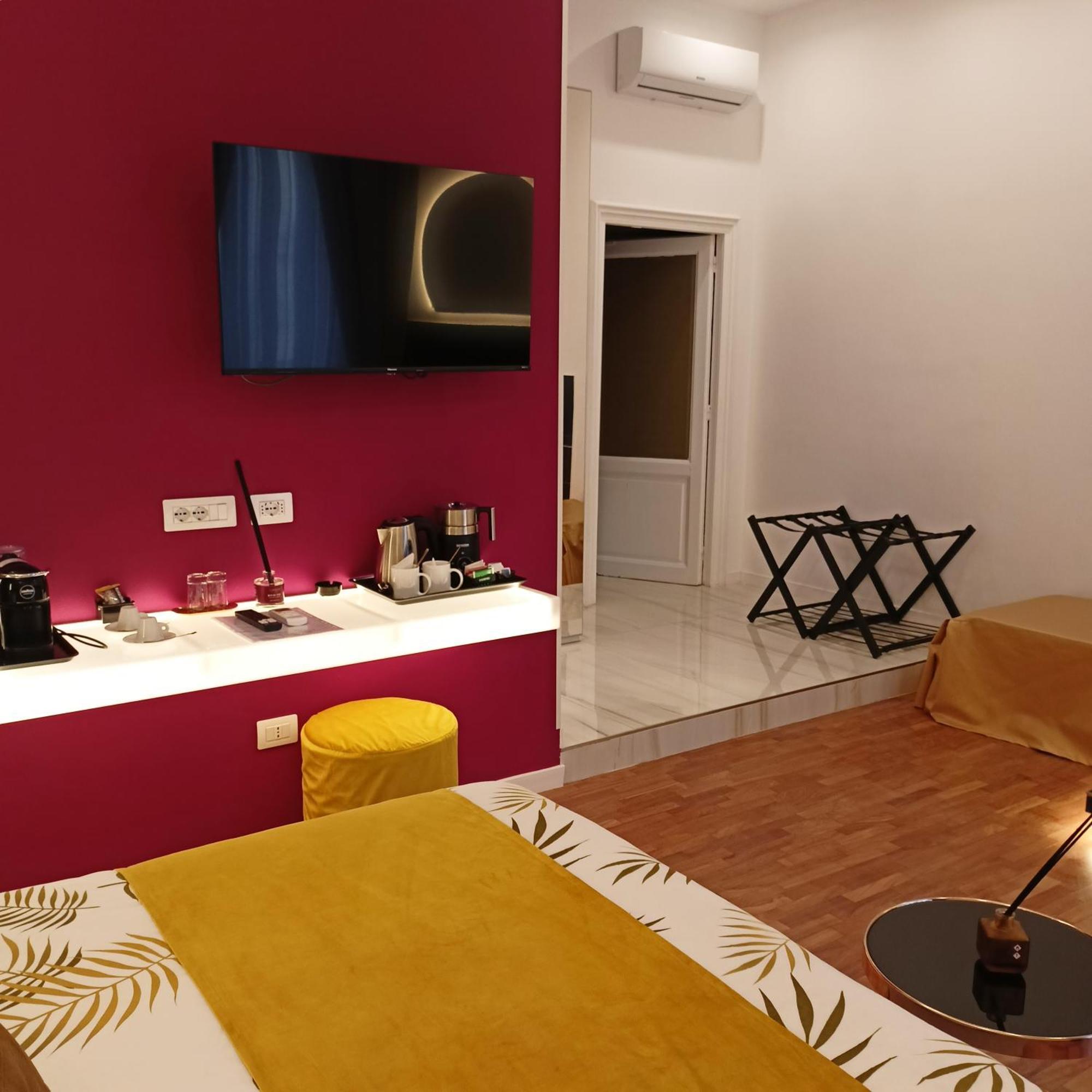 La Lepre Bovio Hotel เนเปิลส์ ภายนอก รูปภาพ