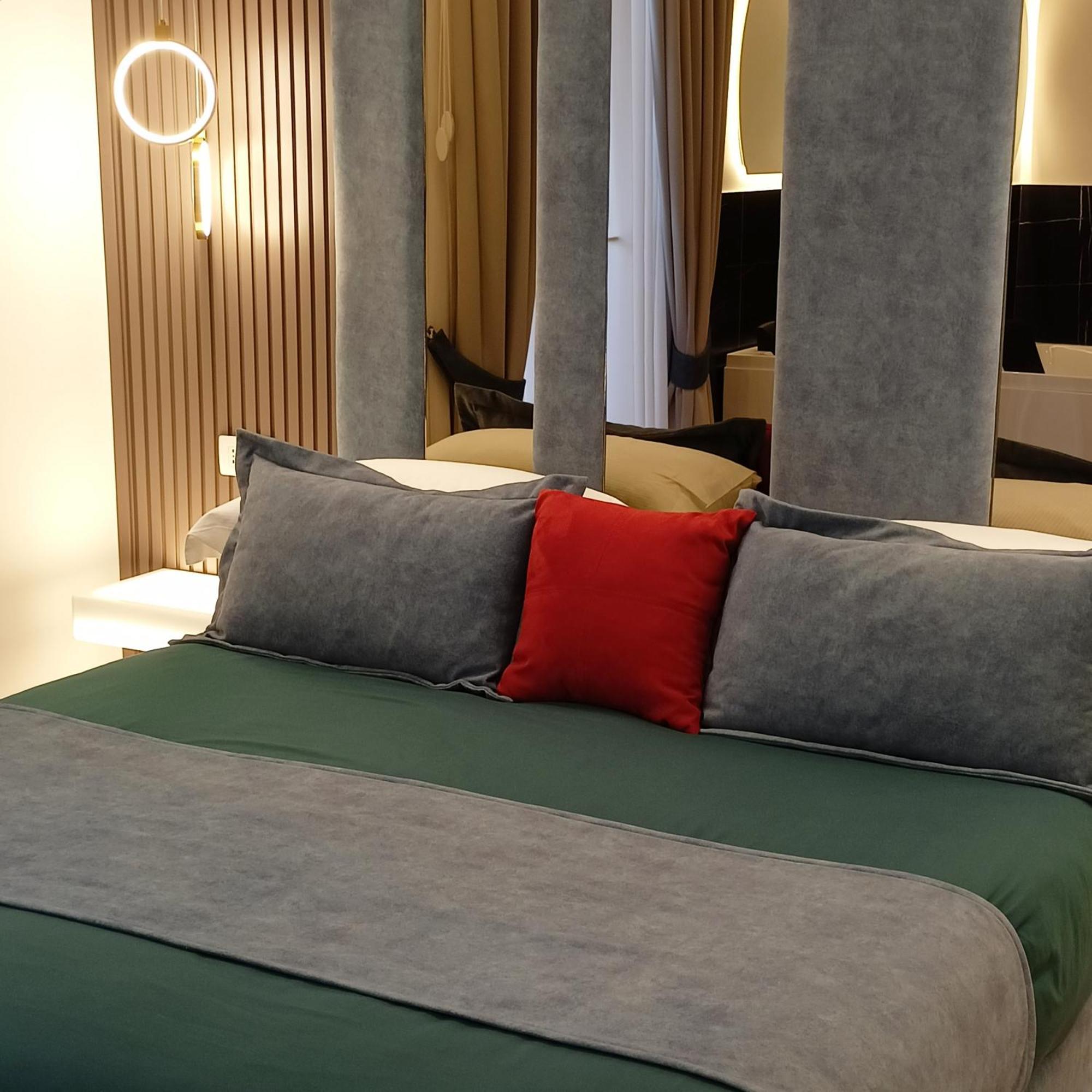 La Lepre Bovio Hotel เนเปิลส์ ภายนอก รูปภาพ