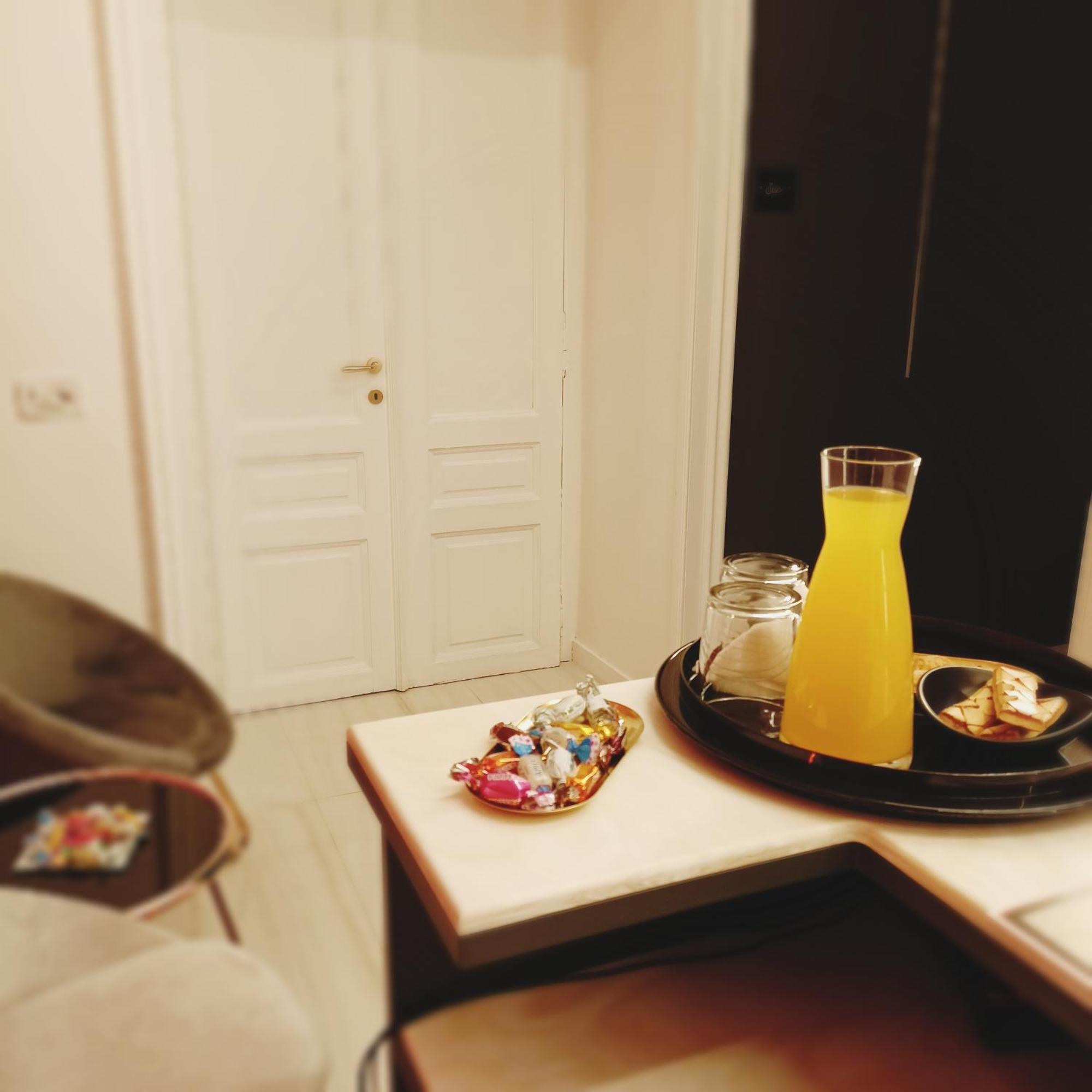 La Lepre Bovio Hotel เนเปิลส์ ภายนอก รูปภาพ