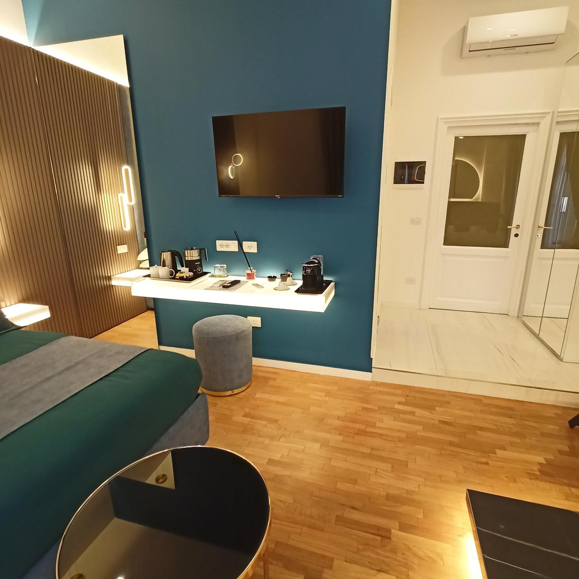 La Lepre Bovio Hotel เนเปิลส์ ภายนอก รูปภาพ
