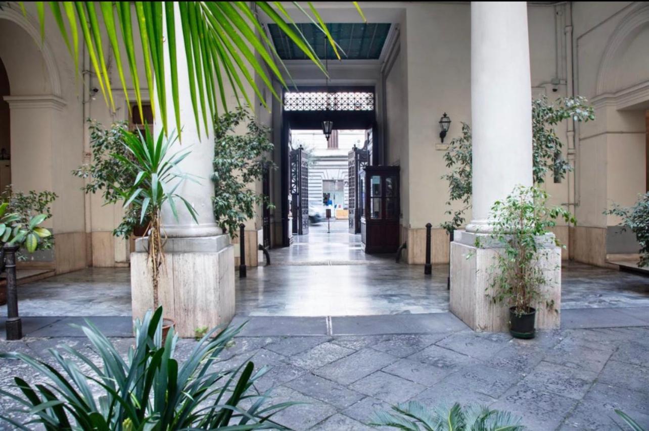 La Lepre Bovio Hotel เนเปิลส์ ภายนอก รูปภาพ